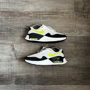 Nike air max systm (new with box)